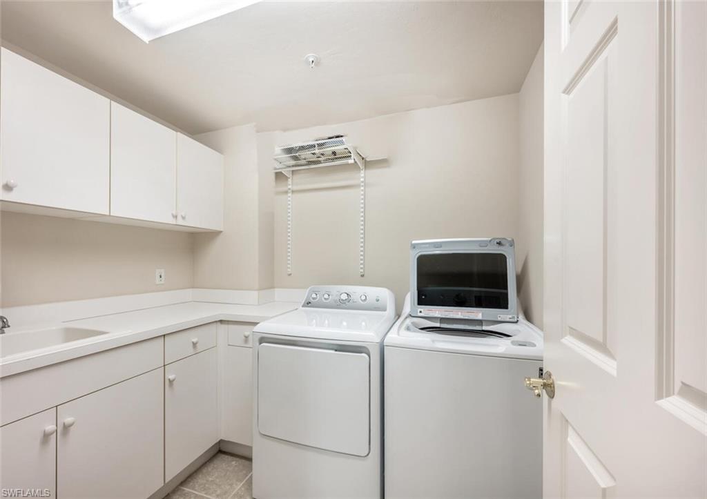 Naples, Florida 34109, United States, 2 Bedrooms Bedrooms, ,3 BathroomsBathrooms,Residential,Active,87507