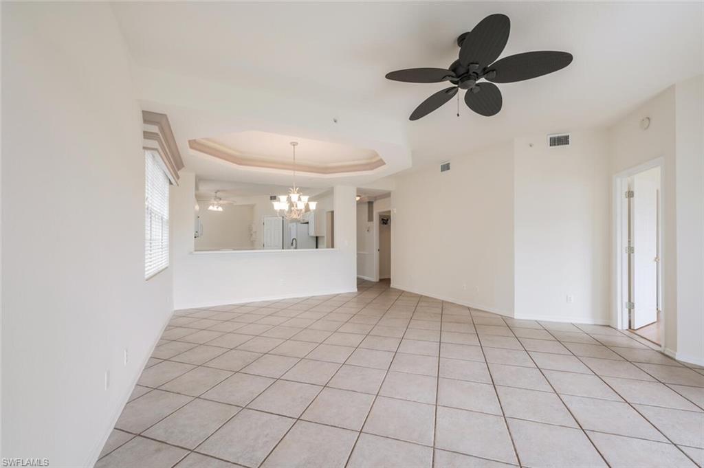 3964 Bishopwood CT E 1-106