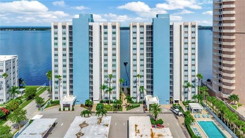 1901 Clifford ST 1001 FORT MYERS FL 33901