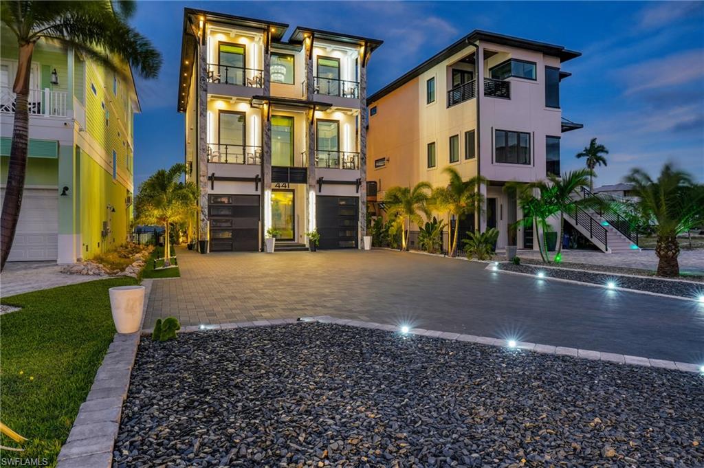 441 Estero BLVD