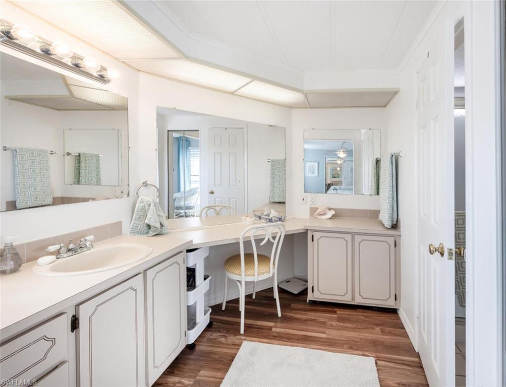 Naples, Florida 34104, United States, 2 Bedrooms Bedrooms, ,2 BathroomsBathrooms,Residential,Active,97255