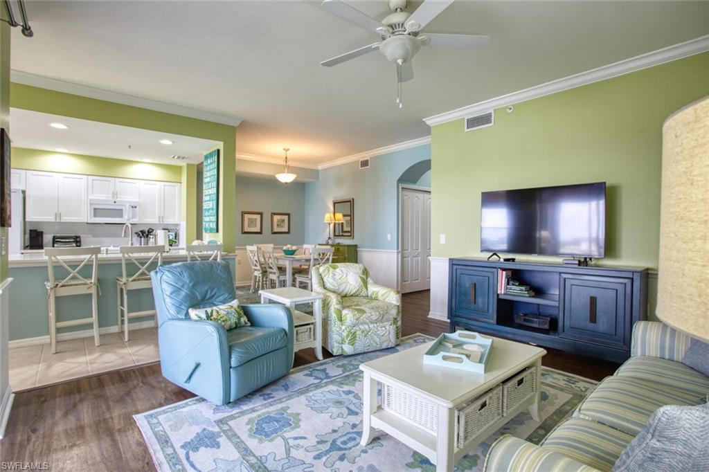 10480 Washingtonia Palm WAY 1112
