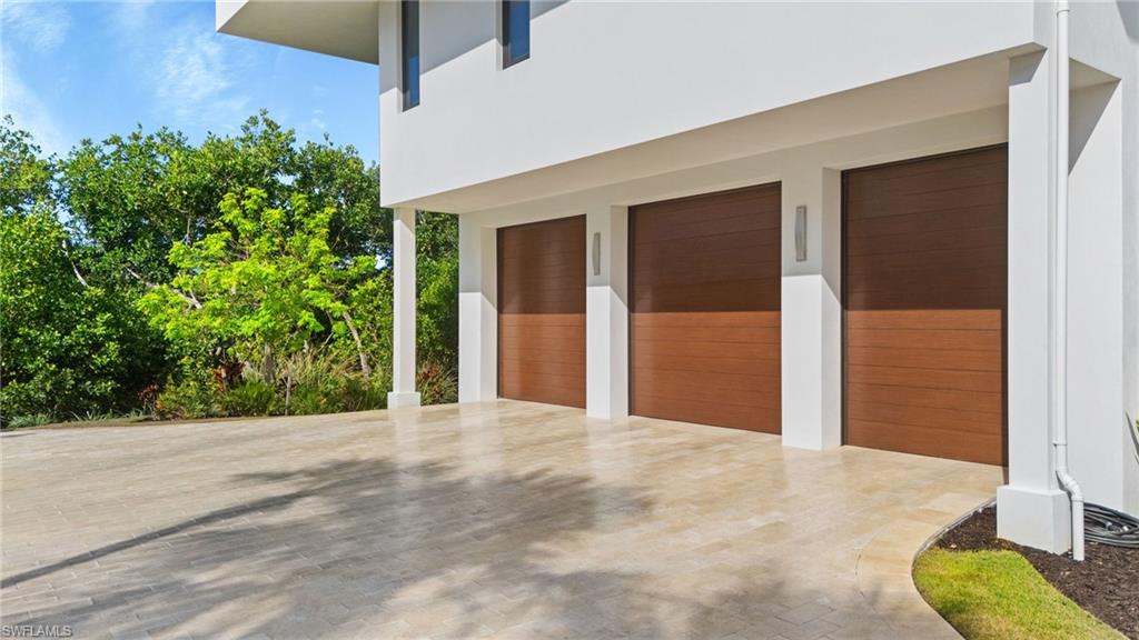 706 Waterside DR