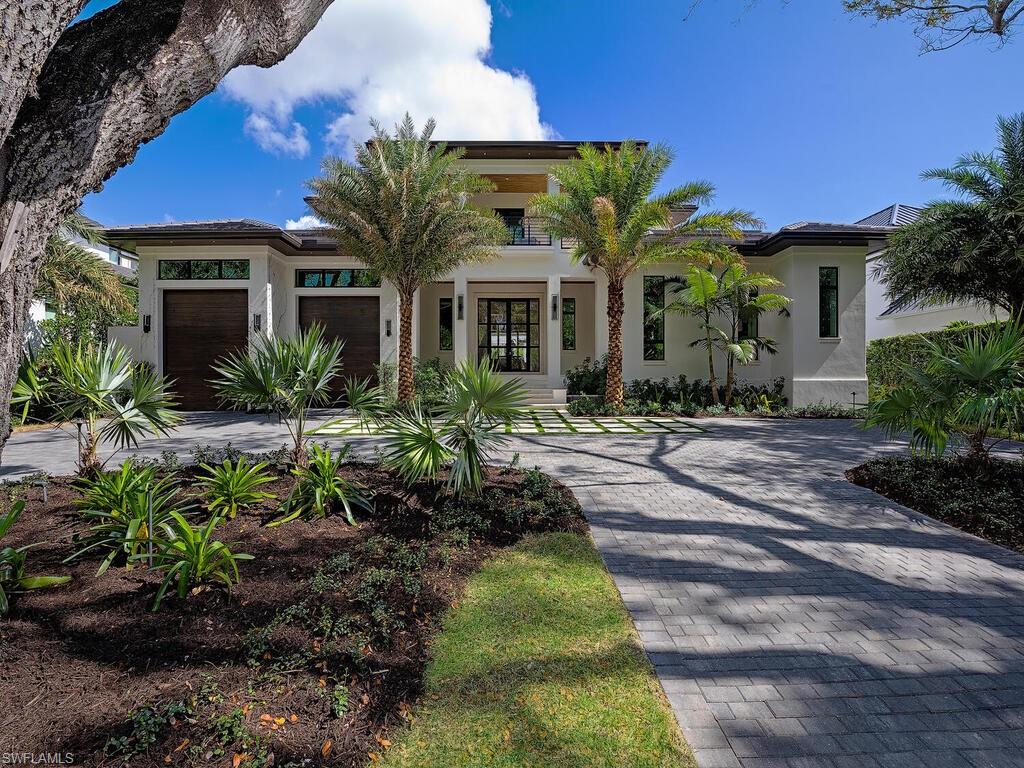 1583 Gordon DR