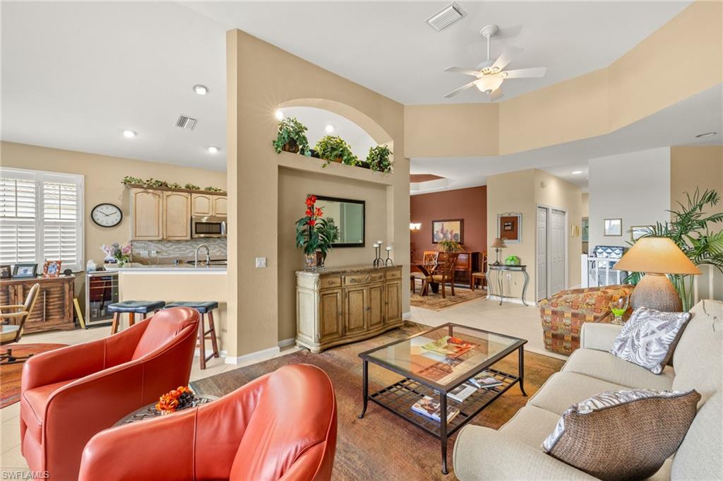 16520 Crownsbury WAY 202