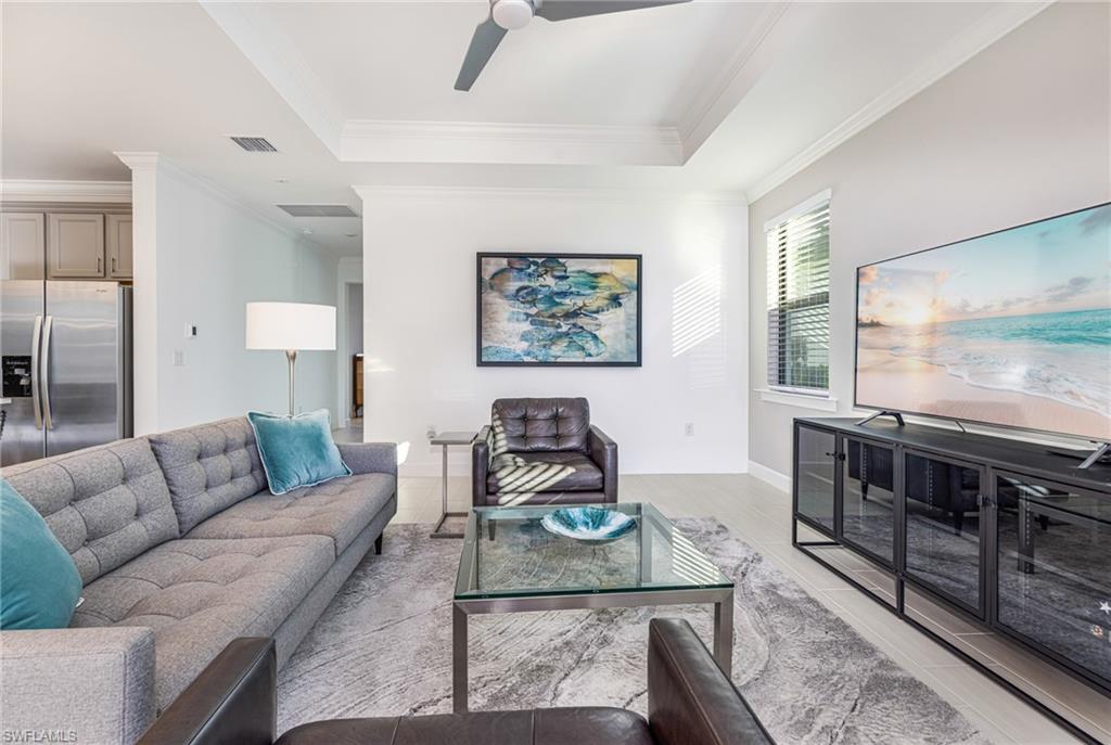 25594 Shoreline Gaze DR