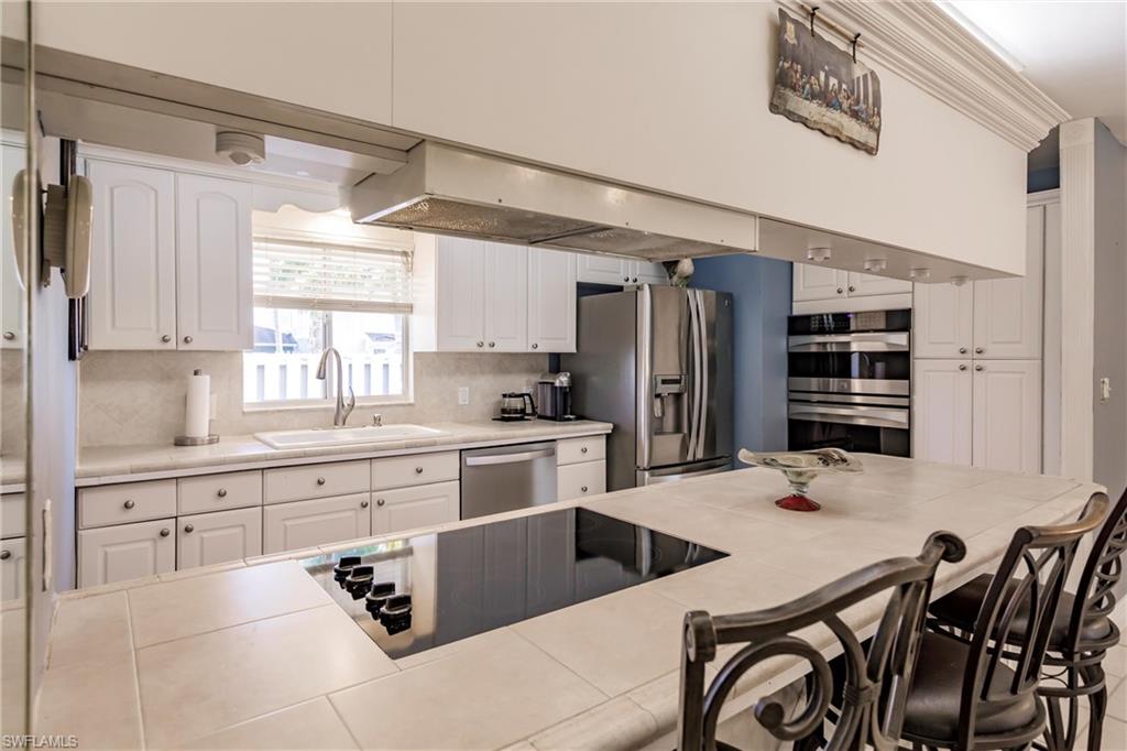 4307 Island CIR 1