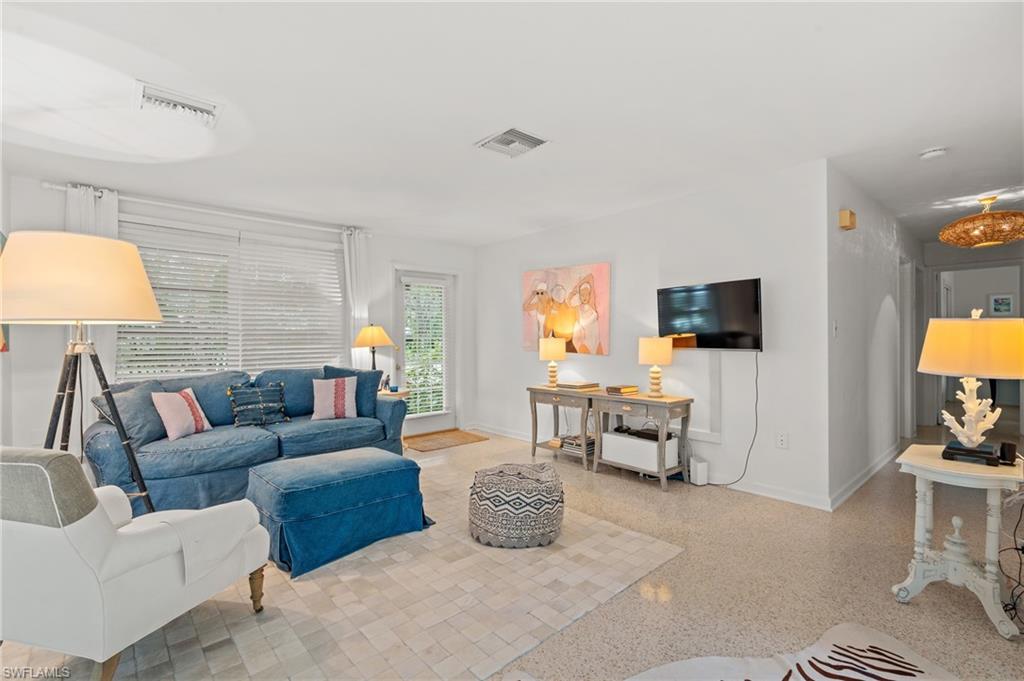 432 3rd AVE N