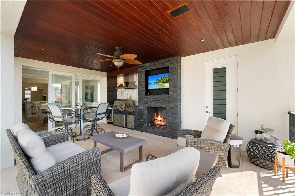 195 Topanga DR