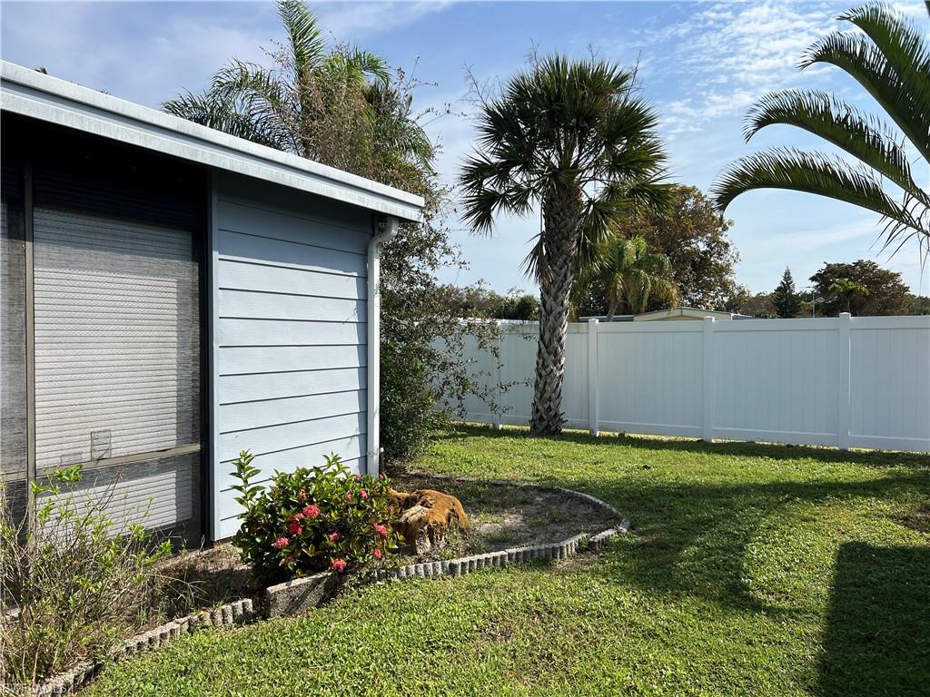 Naples, Florida 34104, United States, 2 Bedrooms Bedrooms, ,2 BathroomsBathrooms,Residential,Active,142675