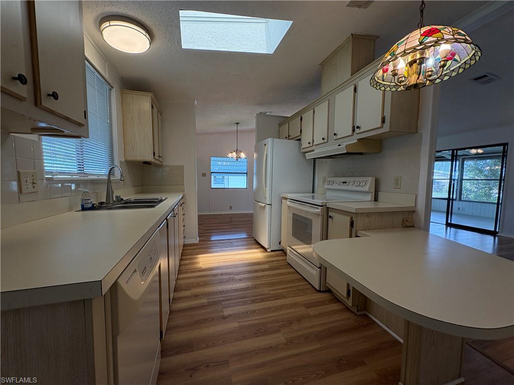 Naples, Florida 34104, United States, 2 Bedrooms Bedrooms, ,2 BathroomsBathrooms,Residential,Active,142675