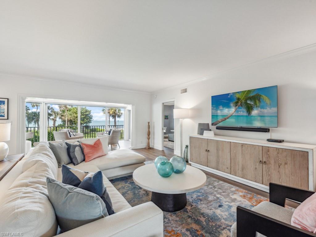 2901 GULF SHORE BLVD N 101S