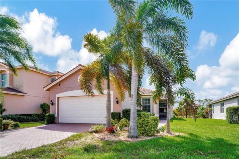 10430 Spruce Pine CT FORT MYERS FL 33913
