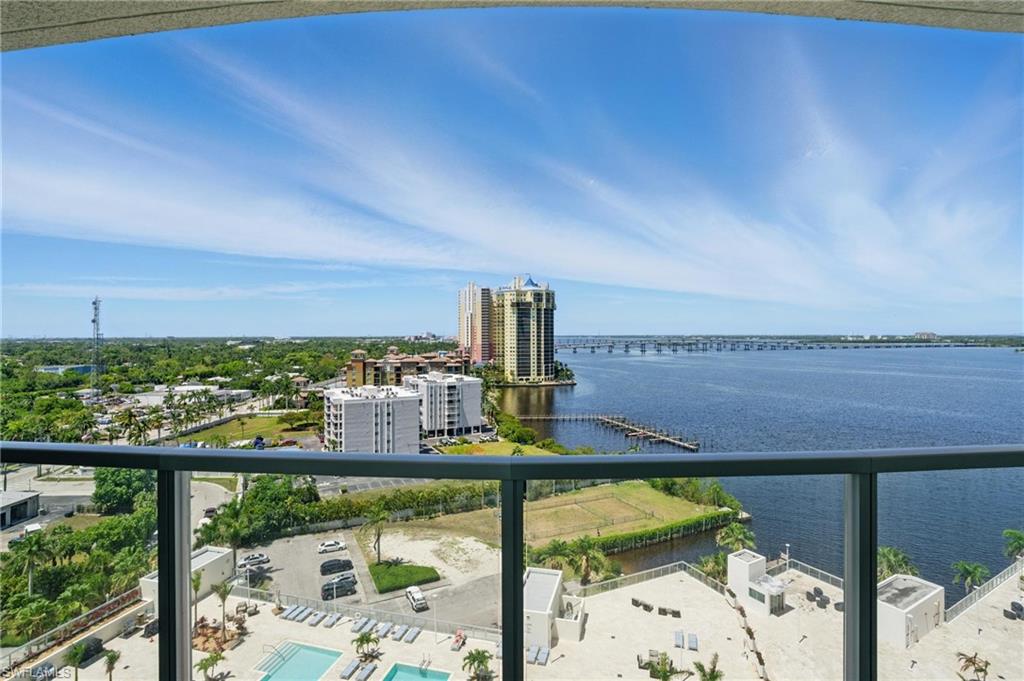 3000 Oasis Grand BLVD 1406