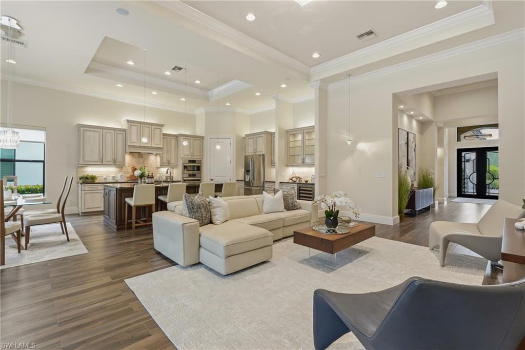11821 Via Cassina CT