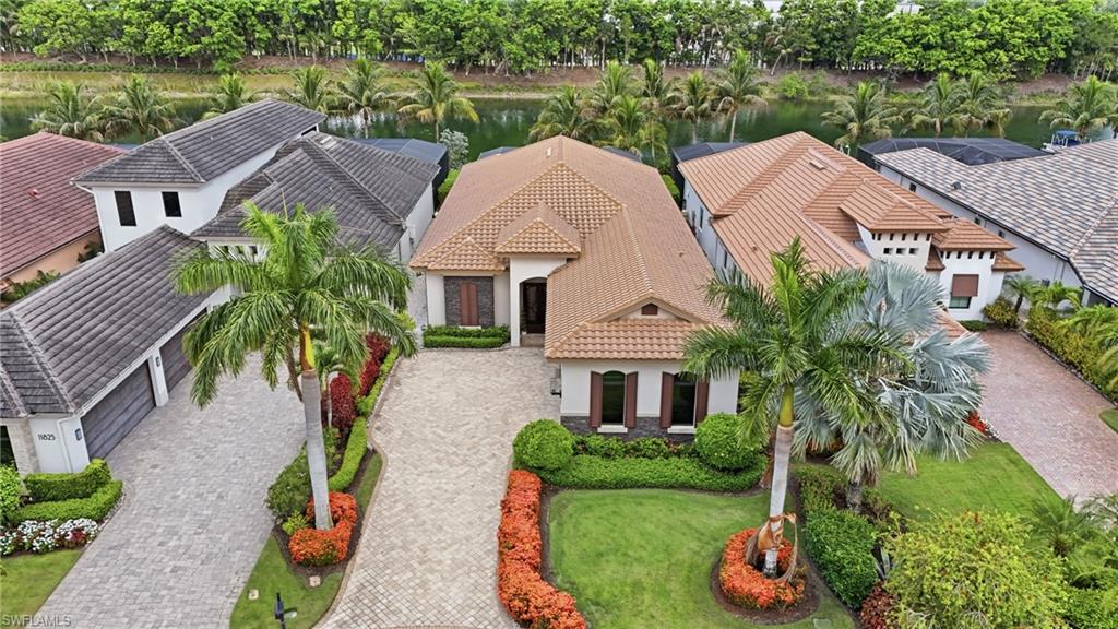 11821 Via Cassina CT
