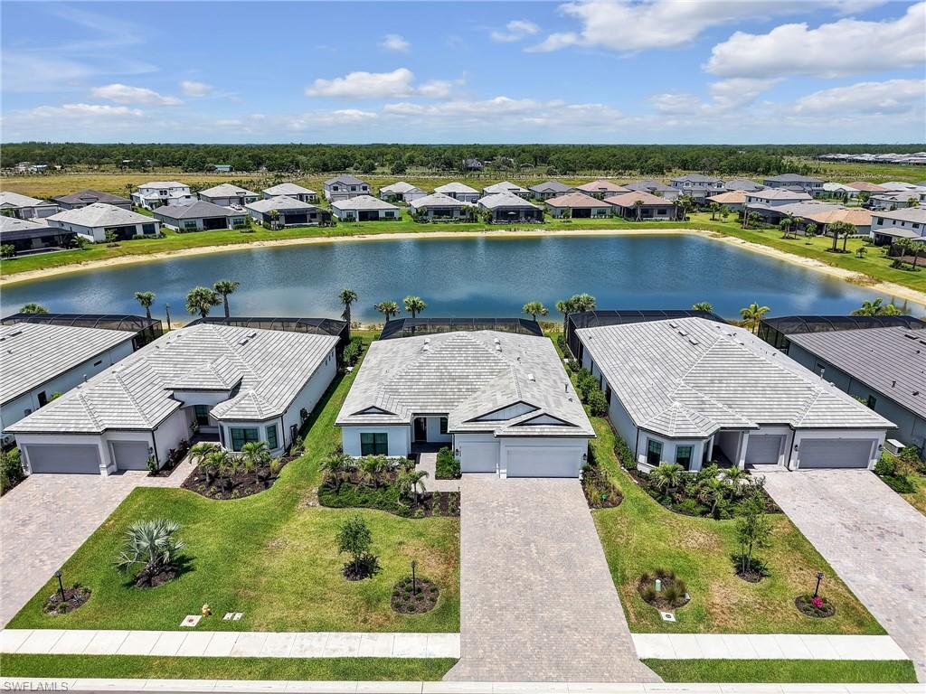 21064 Hallandale DR