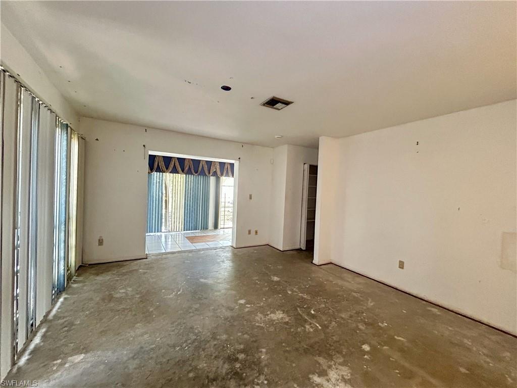 Lehigh Acres, Florida 33936, United States, 3 Bedrooms Bedrooms, ,3 BathroomsBathrooms,Residential,Active,160300