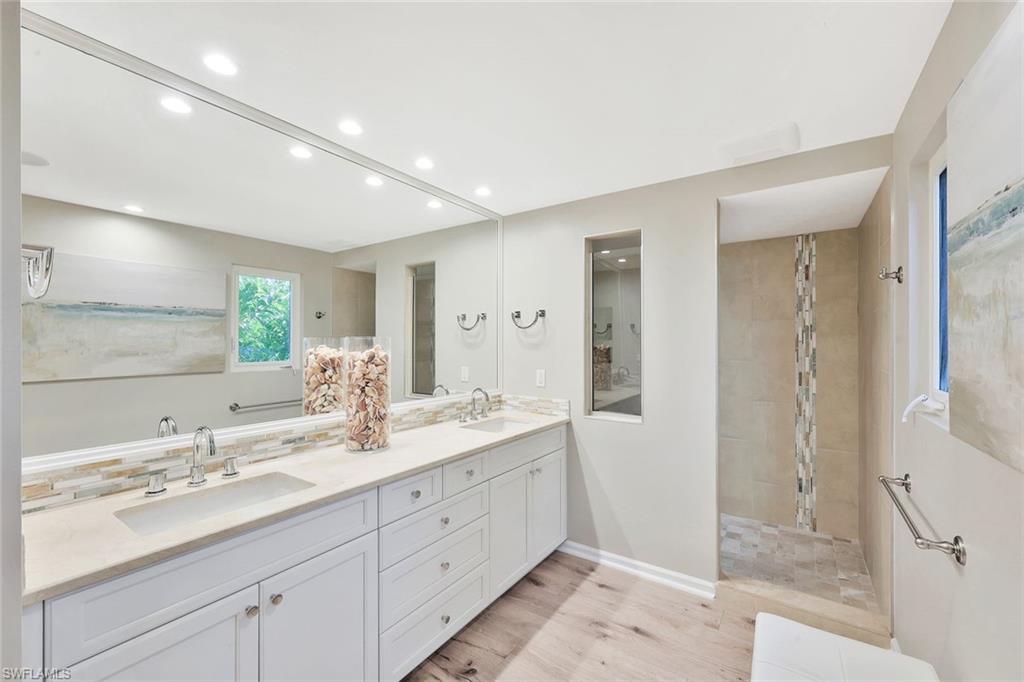 Sanibel, Florida 33957, United States, 4 Bedrooms Bedrooms, ,4 BathroomsBathrooms,Residential,Active,69042