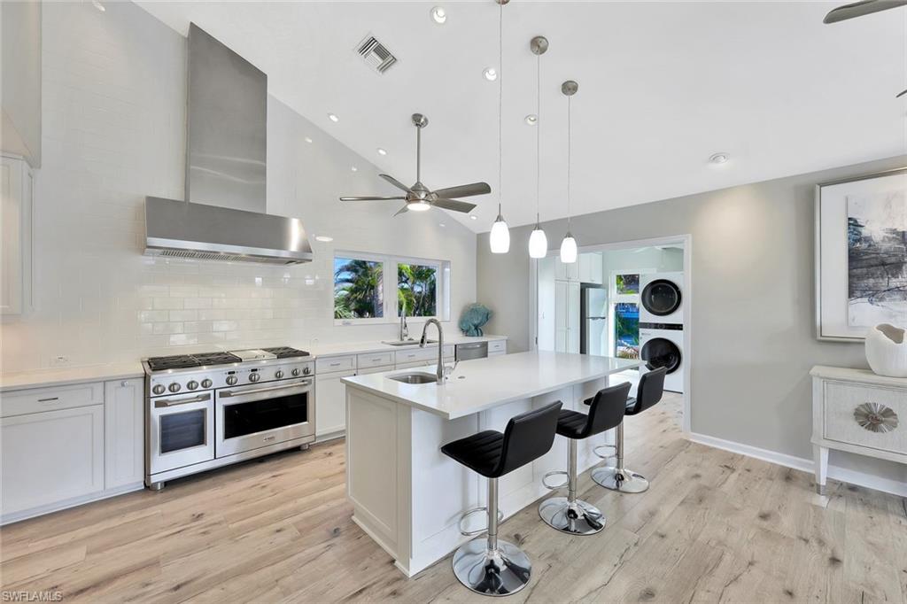 Sanibel, Florida 33957, United States, 4 Bedrooms Bedrooms, ,4 BathroomsBathrooms,Residential,Active,69042