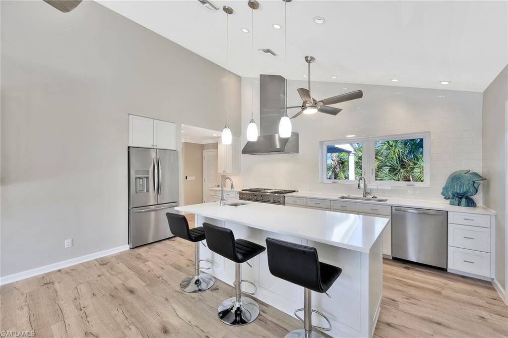 Sanibel, Florida 33957, United States, 4 Bedrooms Bedrooms, ,4 BathroomsBathrooms,Residential,Active,69042