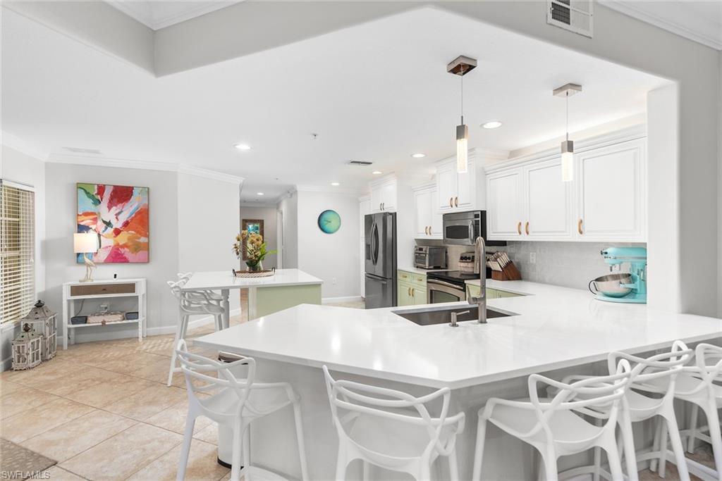 8621 Piazza Del Lago CIR 103