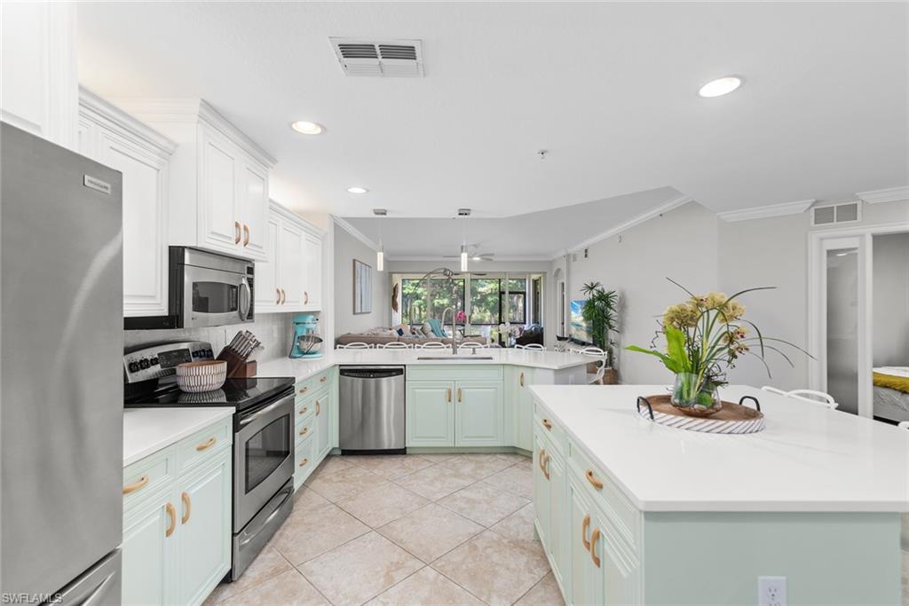 8621 Piazza Del Lago CIR 103