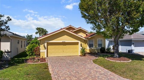8121 Breton CIR FORT MYERS FL 33912