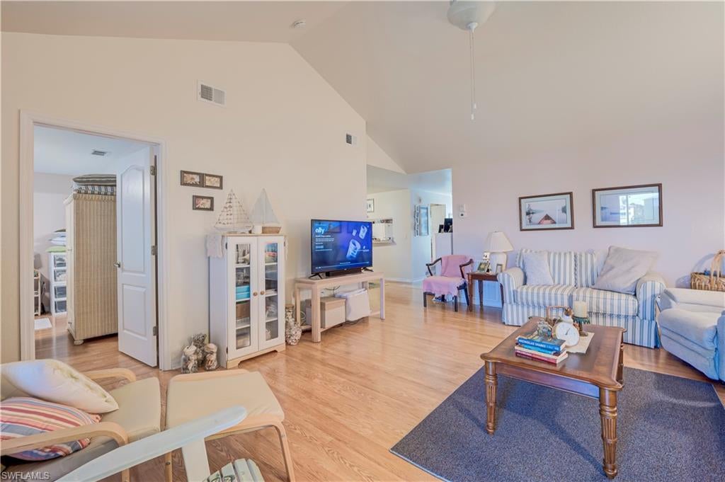 17138 NE Ravens Roost 11