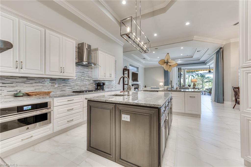 23084 Shady Knoll DR