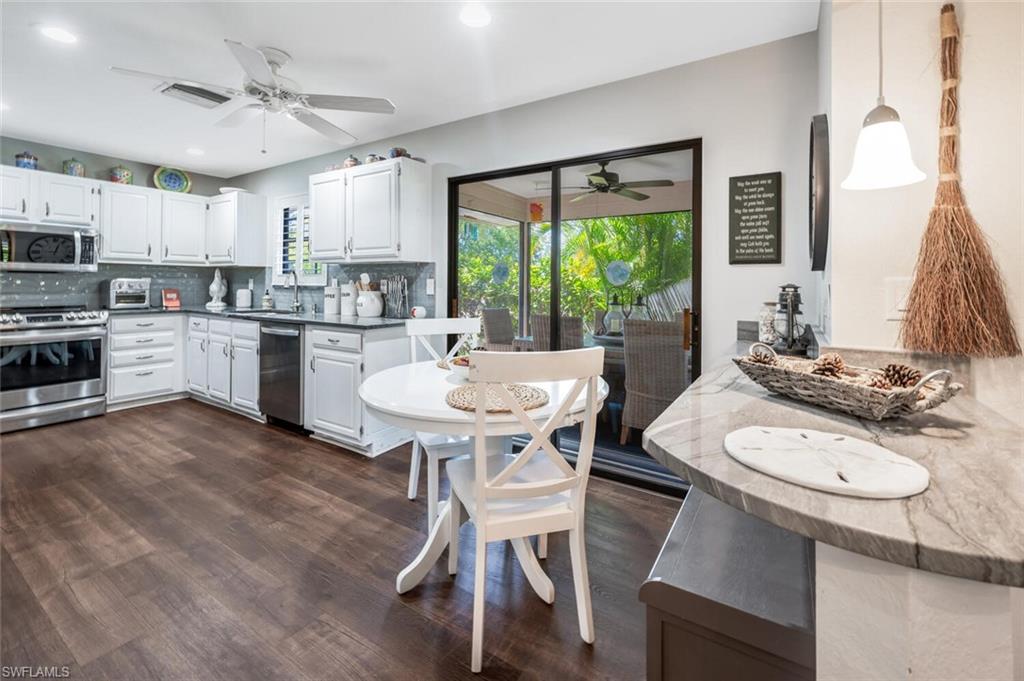 Naples, Florida 34109, United States, 3 Bedrooms Bedrooms, ,2 BathroomsBathrooms,Residential,Contingent,119264