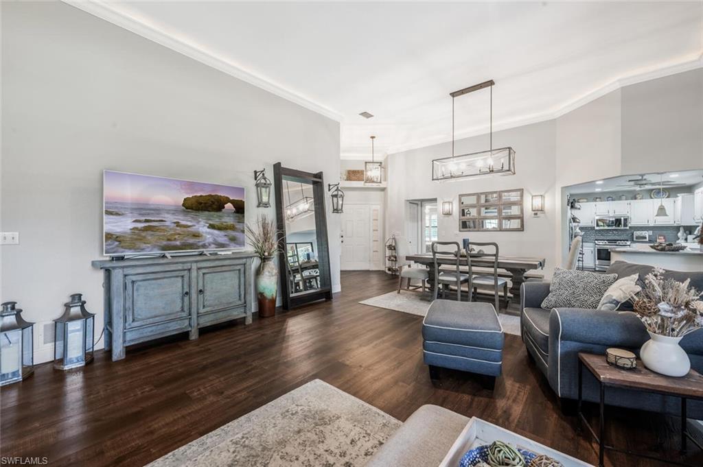 Naples, Florida 34109, United States, 3 Bedrooms Bedrooms, ,2 BathroomsBathrooms,Residential,Contingent,119264