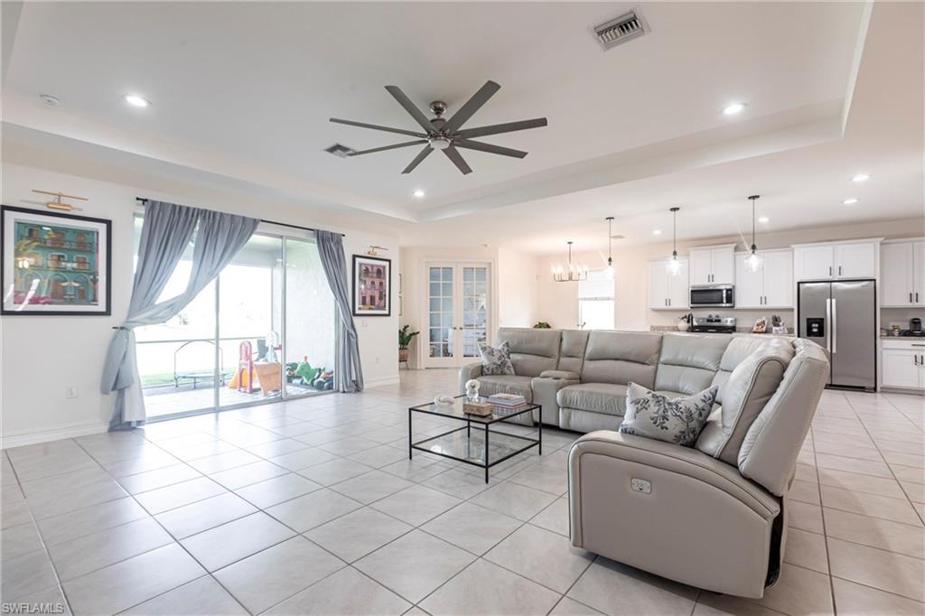 3347 Acapulco CIR