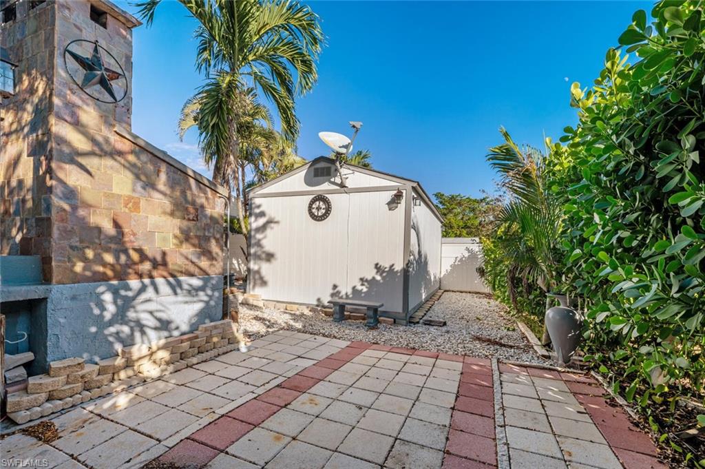 Naples, Florida 34104, United States, 2 Bedrooms Bedrooms, ,2 BathroomsBathrooms,Residential,Active,87520