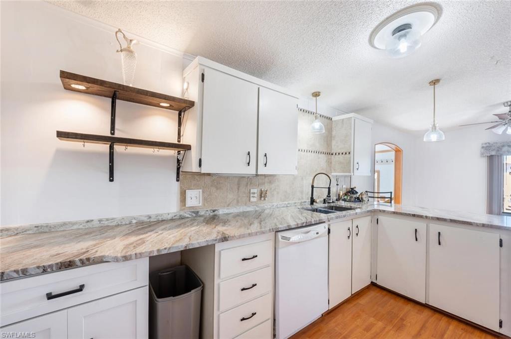 Naples, Florida 34104, United States, 2 Bedrooms Bedrooms, ,2 BathroomsBathrooms,Residential,Active,87520