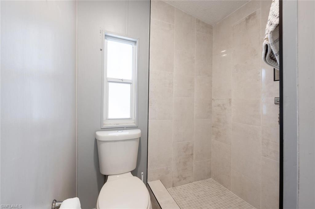 Naples, Florida 34104, United States, 2 Bedrooms Bedrooms, ,2 BathroomsBathrooms,Residential,Active,87520