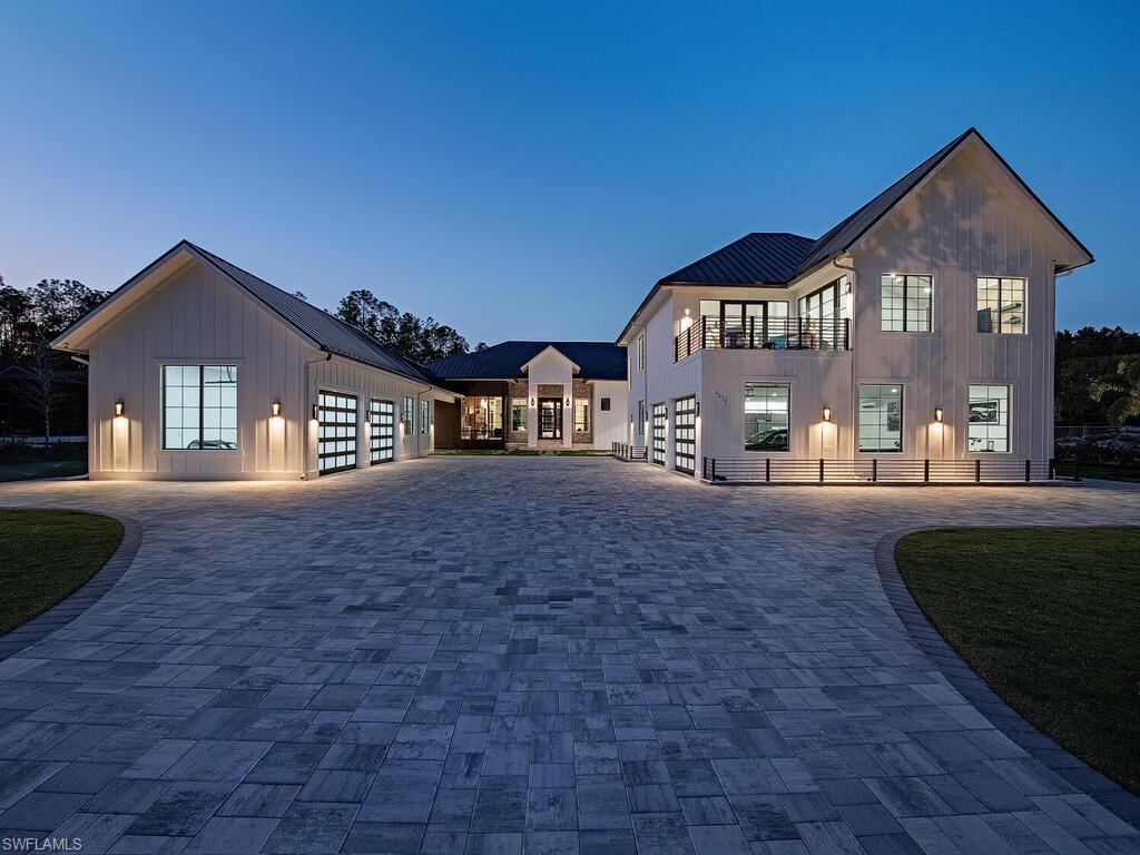 6677 Hunters RD