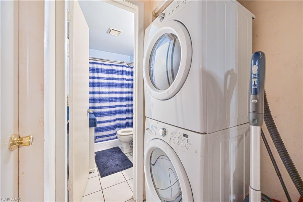 North Fort Myers, Florida 33917, United States, 6 Bedrooms Bedrooms, ,4 BathroomsBathrooms,Residential,Active,140621