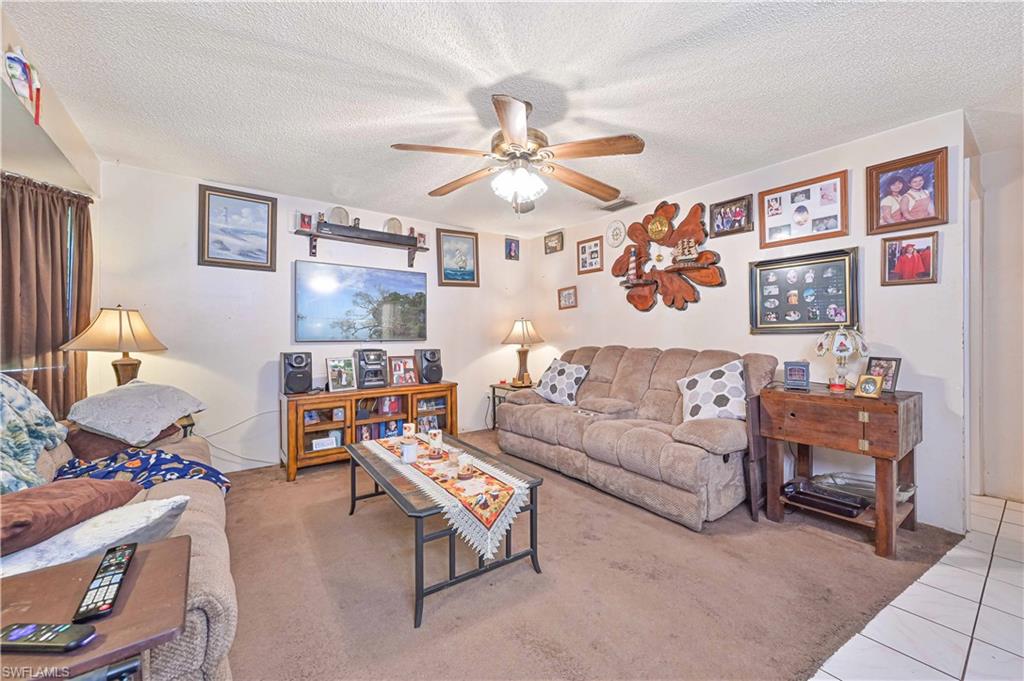 North Fort Myers, Florida 33917, United States, 6 Bedrooms Bedrooms, ,4 BathroomsBathrooms,Residential,Active,140621