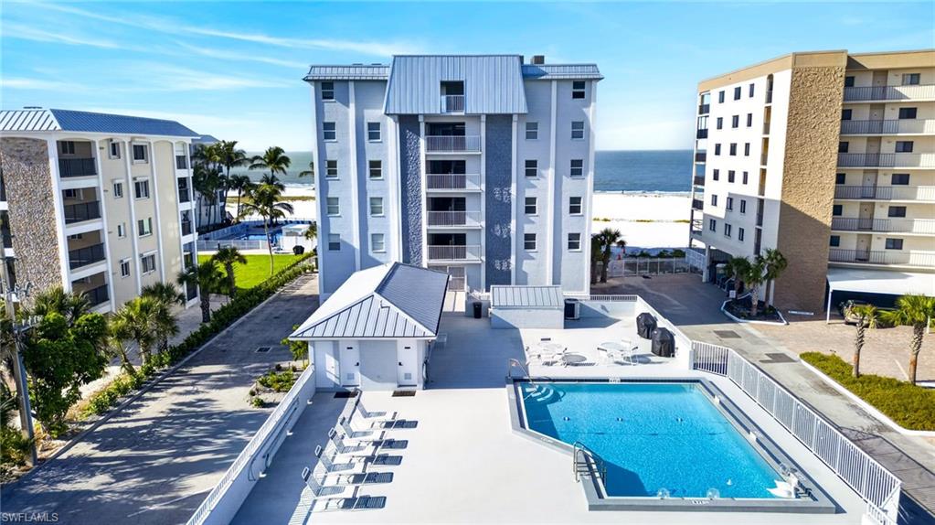 2560 Estero BLVD 5C