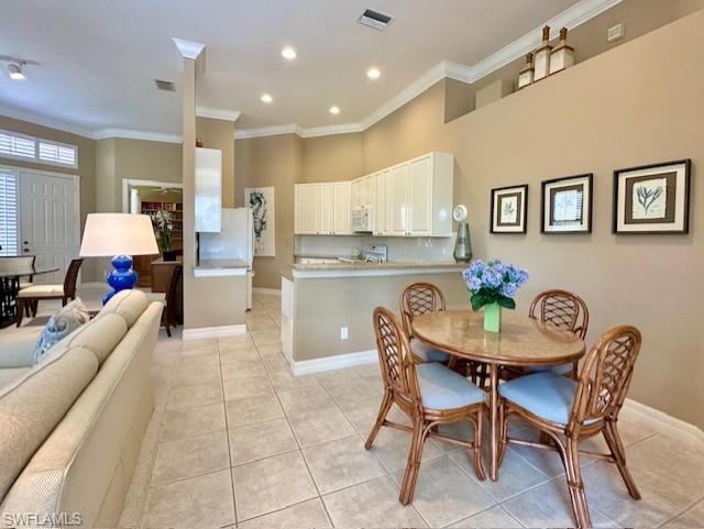 Bonita Springs, Florida 34134, United States, 2 Bedrooms Bedrooms, ,2 BathroomsBathrooms,Residential,Active,87151