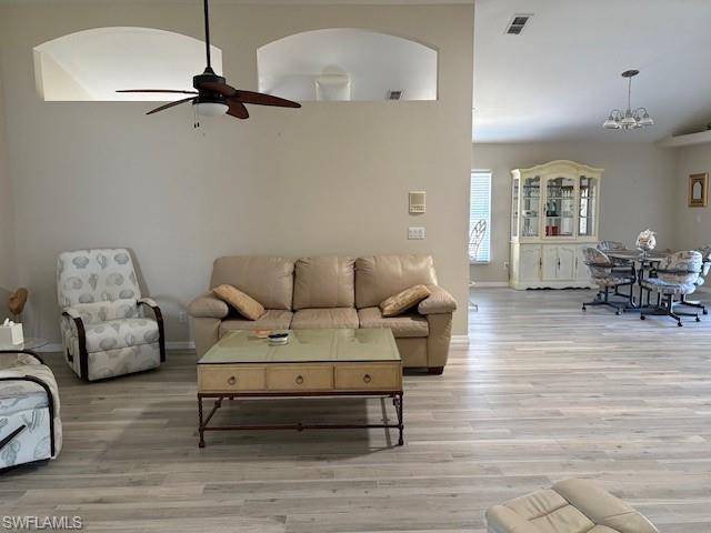 13358 QUEEN PALM RUN