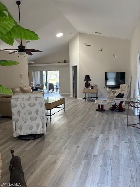 13358 QUEEN PALM RUN