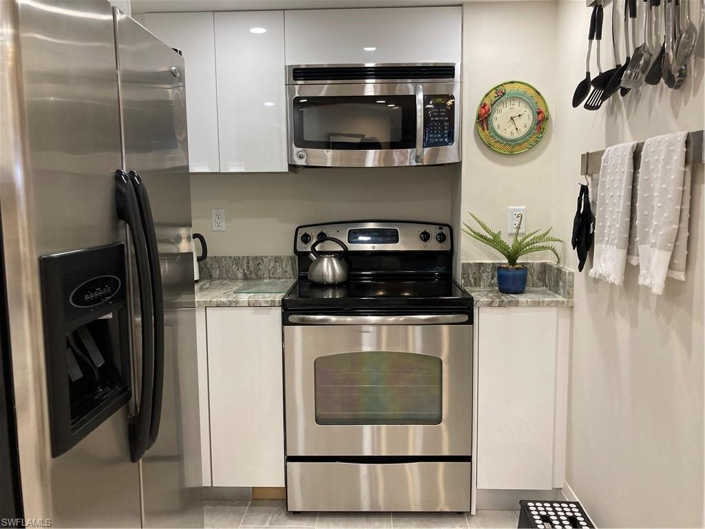 Naples, Florida 34103, United States, 2 Bedrooms Bedrooms, ,2 BathroomsBathrooms,Residential,Active,33597