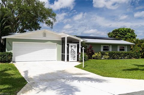 2221 Cape WAY, North Fort Myers, FL 33917 - #: 224029325
