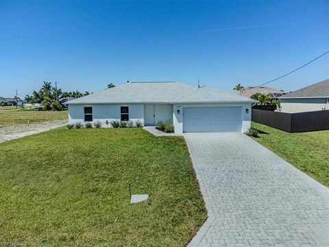 1129 NW 9 St, Cape Coral, FL 33993 - #: 224035028