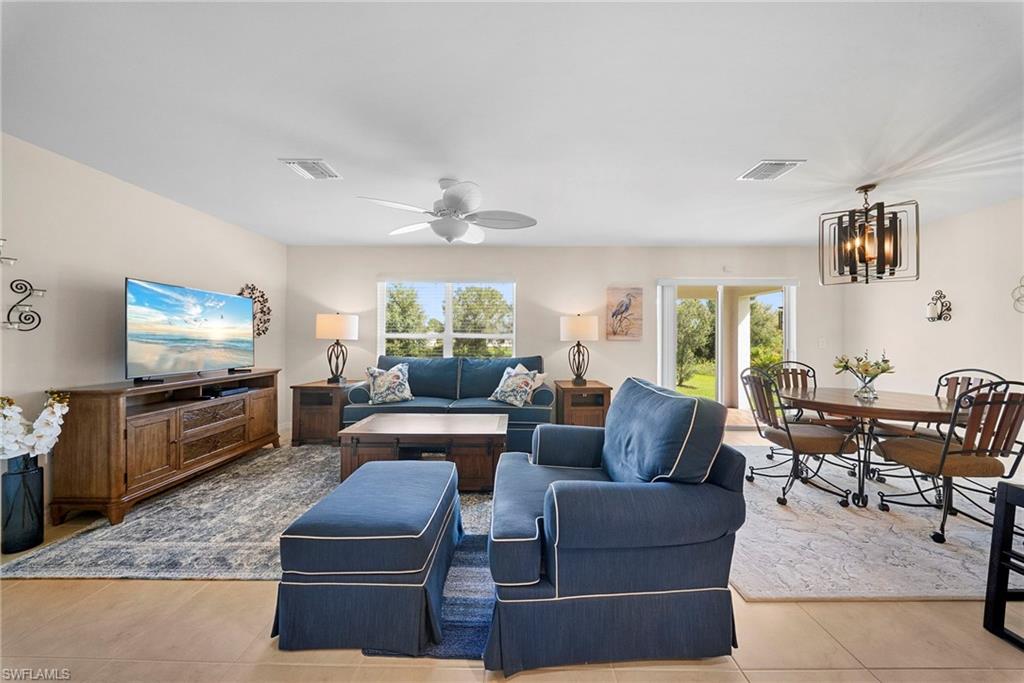 544 Woodview DR