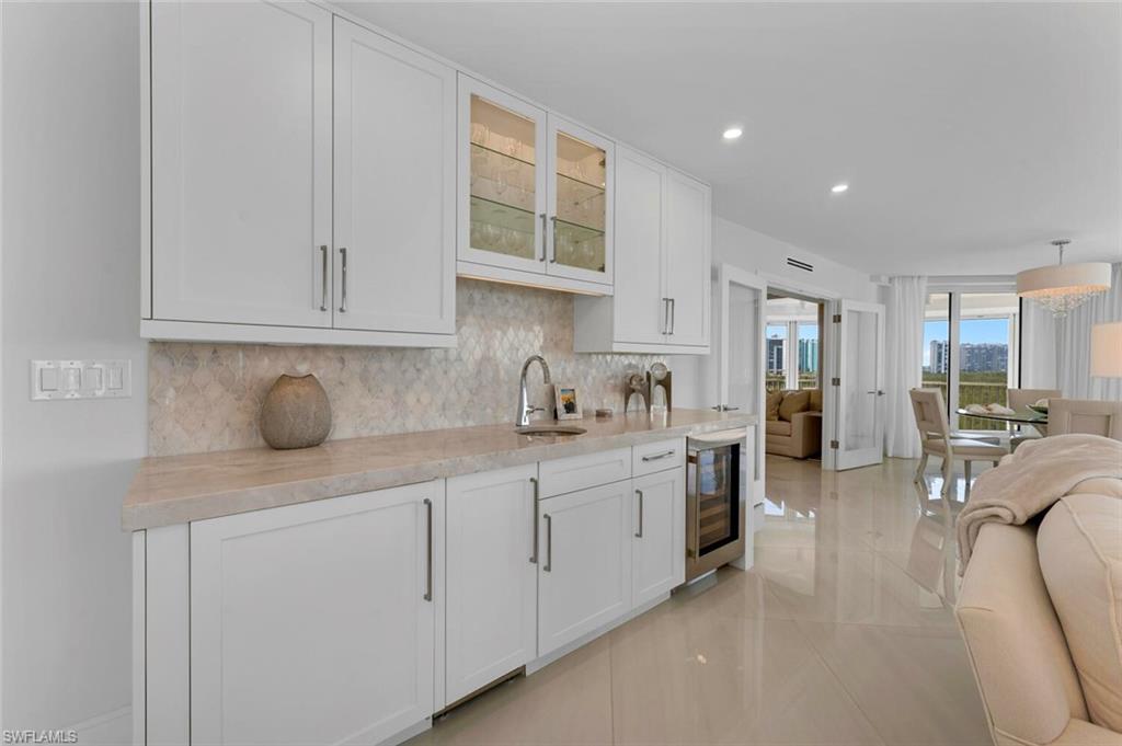 8111 Bay Colony DR 701