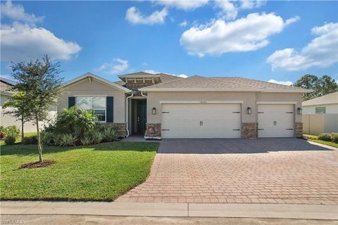 18240 Everson Miles CIR, North Fort Myers, FL 33917 - #: 224009540