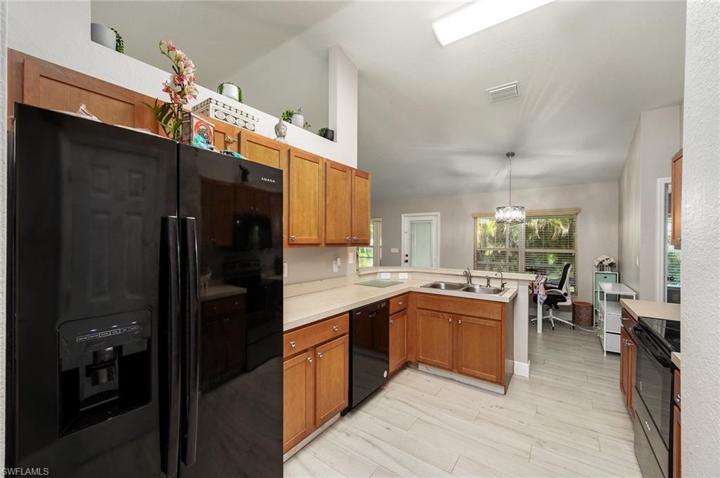 2519 NW Embers TER
